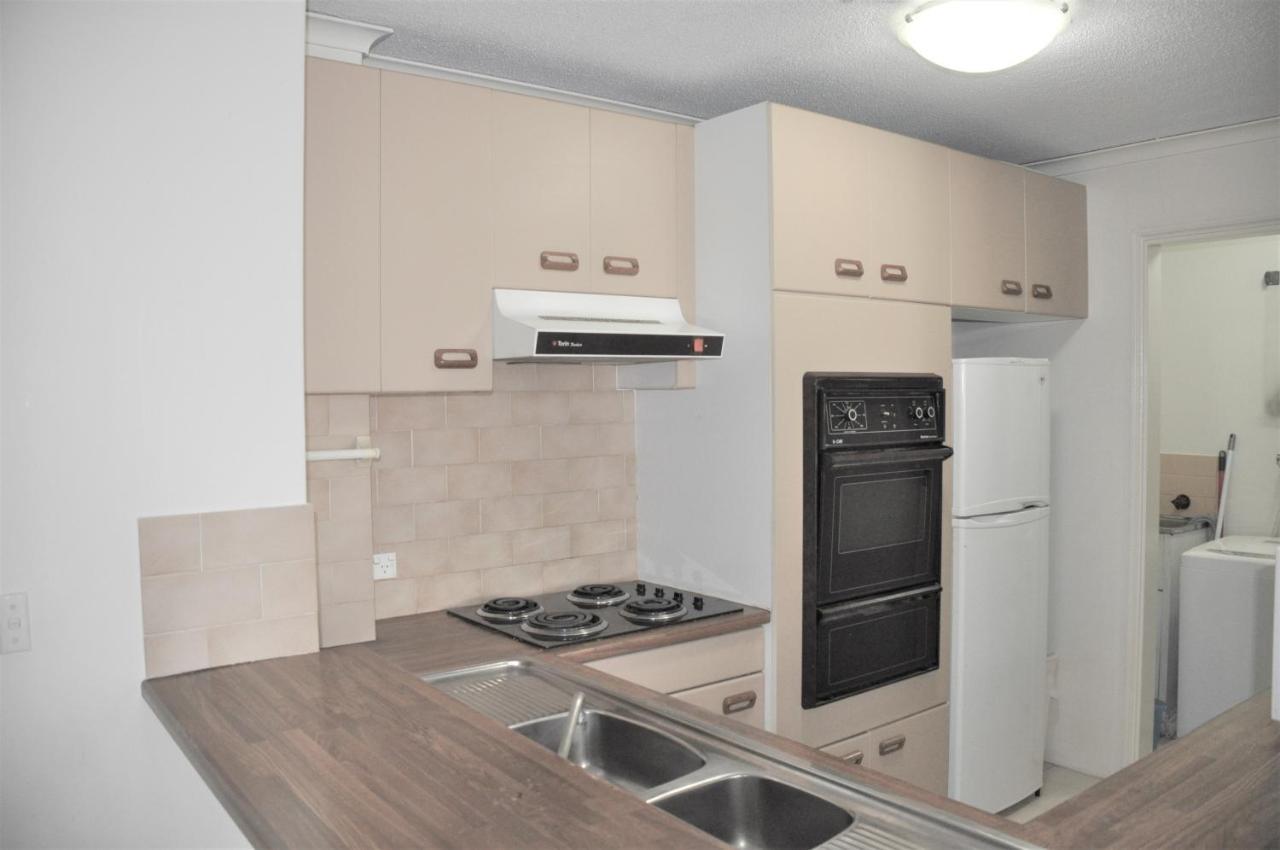 Accommodation Sydney - Kent Street Sydney Cbd Top Floor 2 Bedroom Apartment With Balcony Eksteriør billede