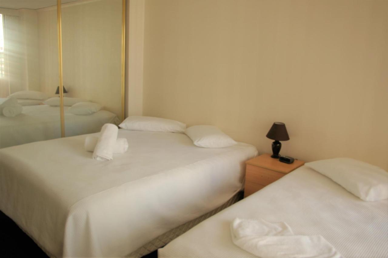 Accommodation Sydney - Kent Street Sydney Cbd Top Floor 2 Bedroom Apartment With Balcony Eksteriør billede