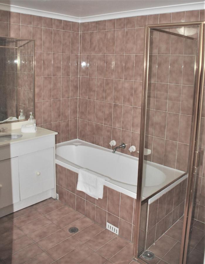 Accommodation Sydney - Kent Street Sydney Cbd Top Floor 2 Bedroom Apartment With Balcony Eksteriør billede