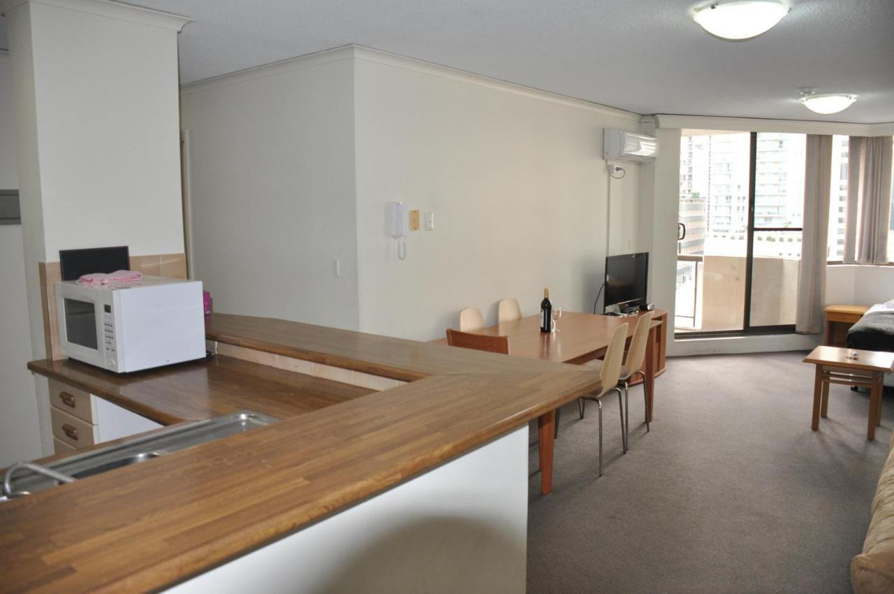 Accommodation Sydney - Kent Street Sydney Cbd Top Floor 2 Bedroom Apartment With Balcony Eksteriør billede