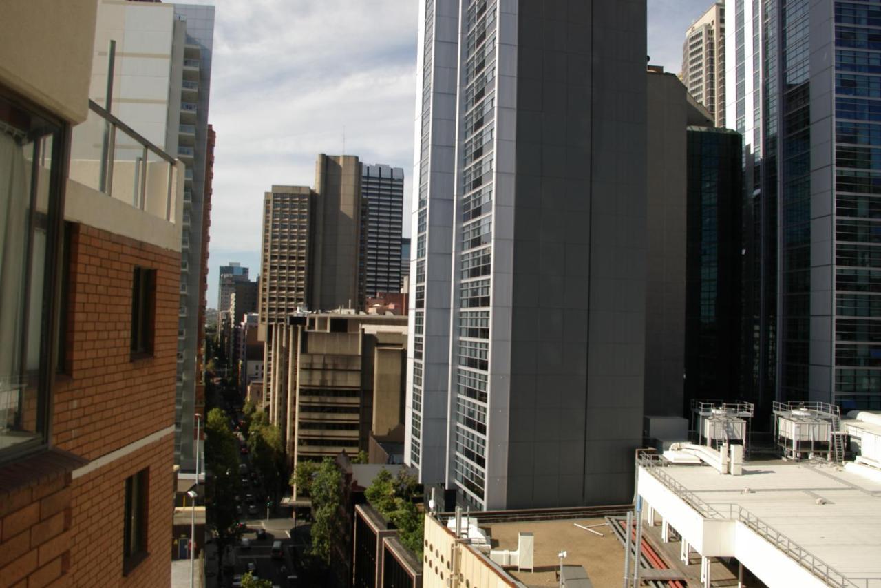 Accommodation Sydney - Kent Street Sydney Cbd Top Floor 2 Bedroom Apartment With Balcony Eksteriør billede
